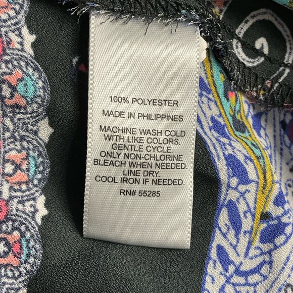 Express Womens Portofino Shirt Black Pink Paisley Print Art Button Up Down sz XS - Picture 7 of 9